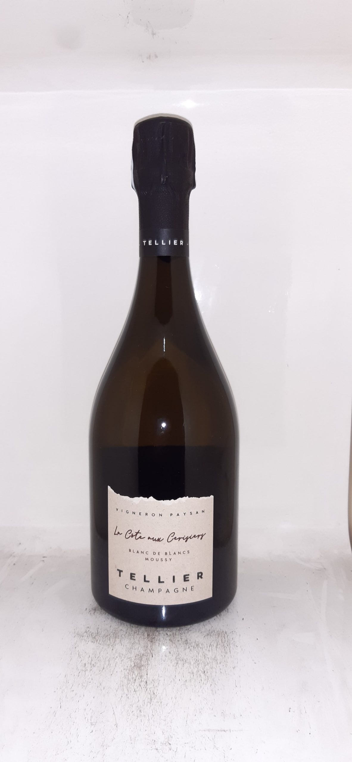 Champagne TELLIER La Côte aux Cerisiers 2020 Extra Brut - Vins Rouges Harmonieux pour Chaque Occasion Champagne TELLIER La Côte aux Cerisiers 2020 Extra Brut - Vins Rouges Harmonieux pour Chaque Occasion