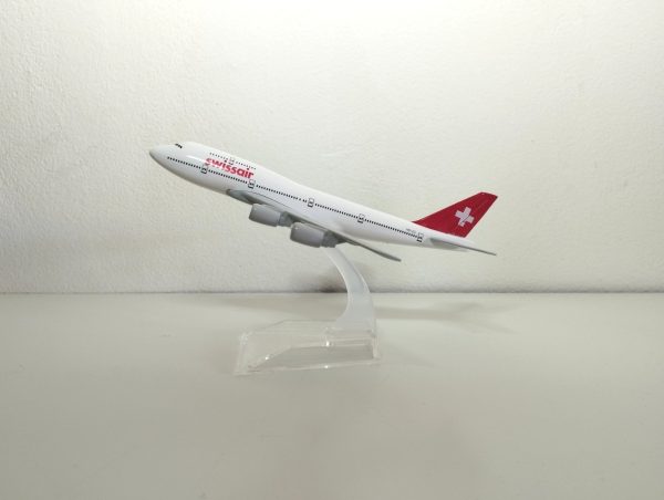 Boing 747 Swissair - Vins Rouges Harmonieux pour Chaque Occasion