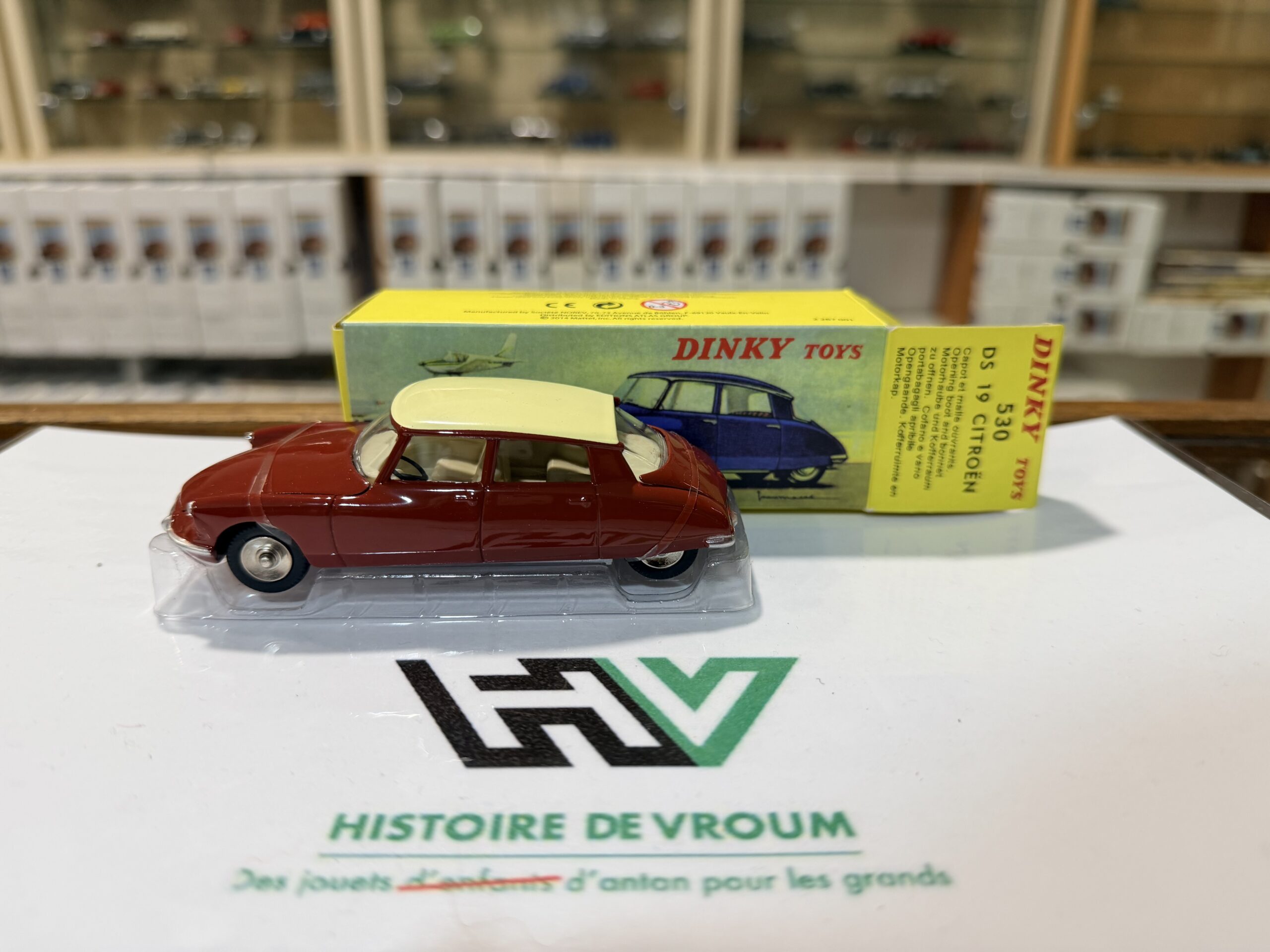 Citroën DS 19 Dinky Toys Atlas 530 avec boîte – Neuf - Vins Rouges Harmonieux pour Chaque Occasion Citroën DS 19 Dinky Toys Atlas 530 avec boîte – Neuf - Vins Rouges Harmonieux pour Chaque Occasion