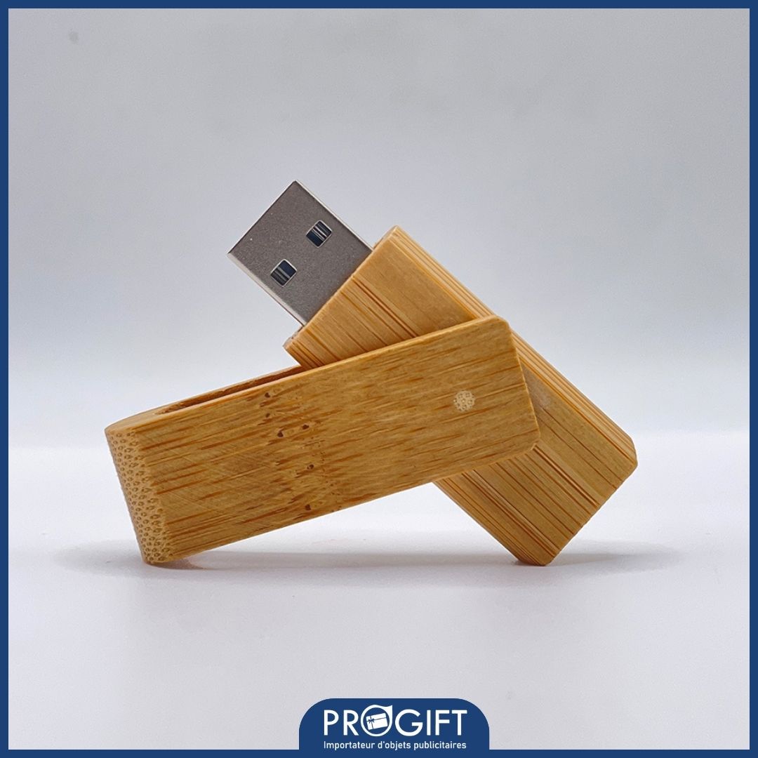Clé-USB bambou personnalisée Casa - Vins Rouges Harmonieux pour Chaque Occasion Clé-USB bambou personnalisée Casa - Vins Rouges Harmonieux pour Chaque Occasion