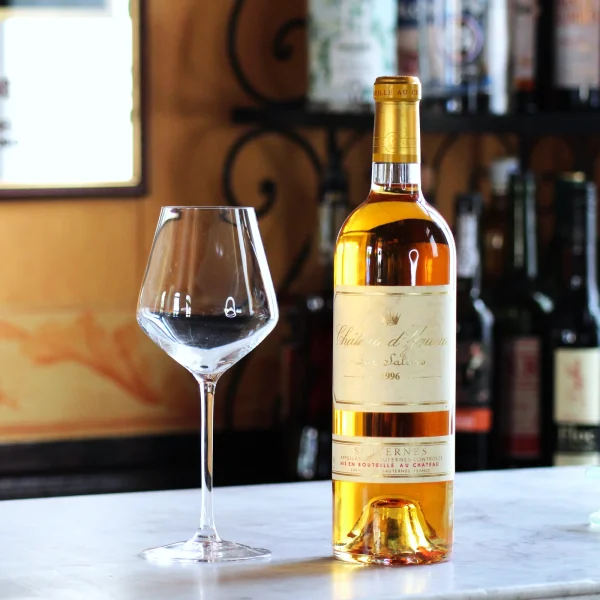 Chateau D&rsquo;Yquem 1996 – Sauterne GC - Vins Rouges Harmonieux pour Chaque Occasion