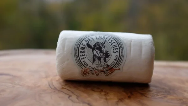 Bûchette de chèvre frais - Vins Rouges Harmonieux pour Chaque Occasion