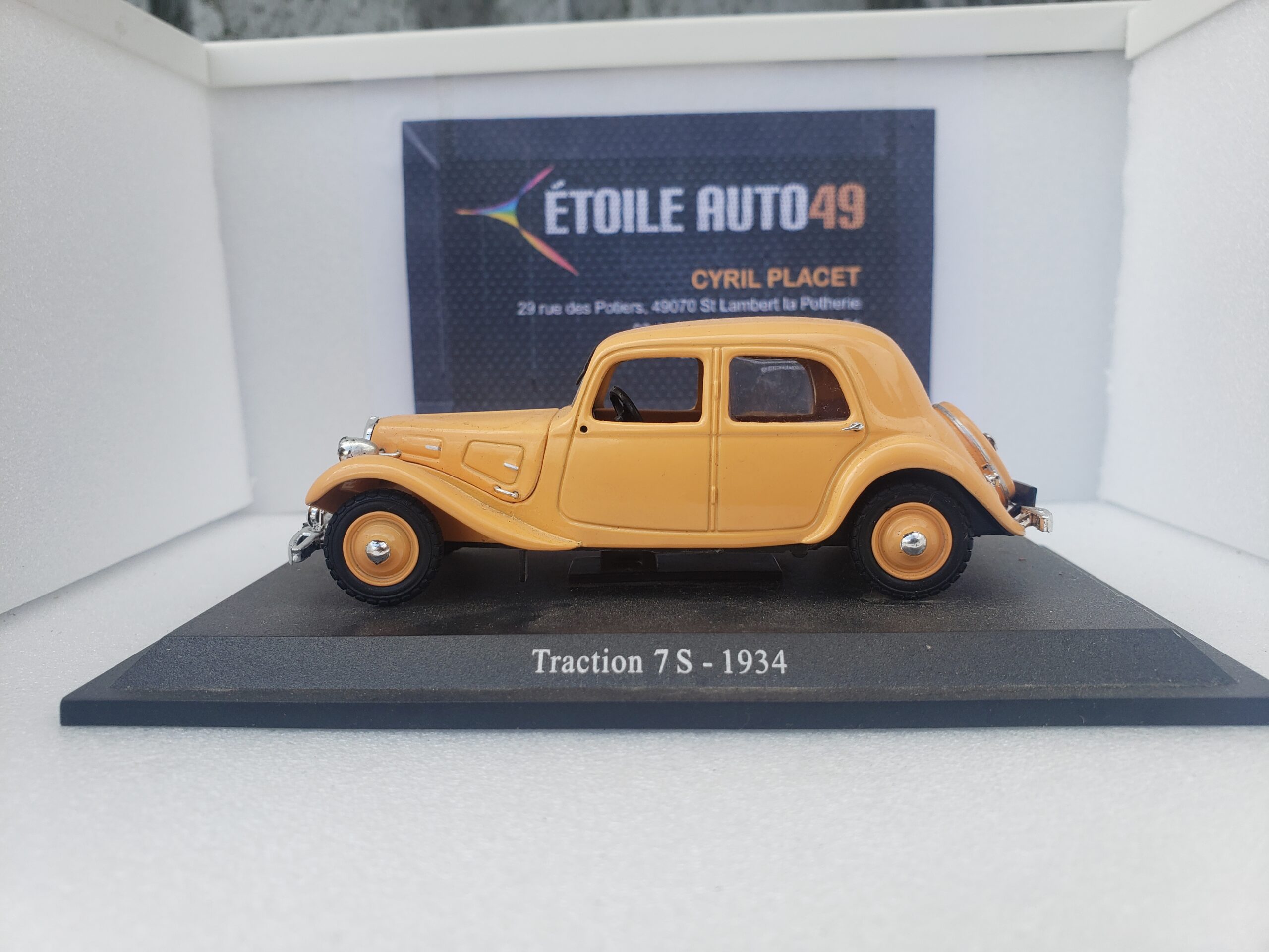 Citroën – Traction 7S – 1934 - Vins Rouges Harmonieux pour Chaque Occasion Citroën – Traction 7S – 1934 - Vins Rouges Harmonieux pour Chaque Occasion