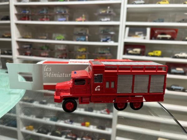 Camion Berliet GBC KT Pompiers Dépollution Solido 1/50 - Vins Rouges Harmonieux pour Chaque Occasion
