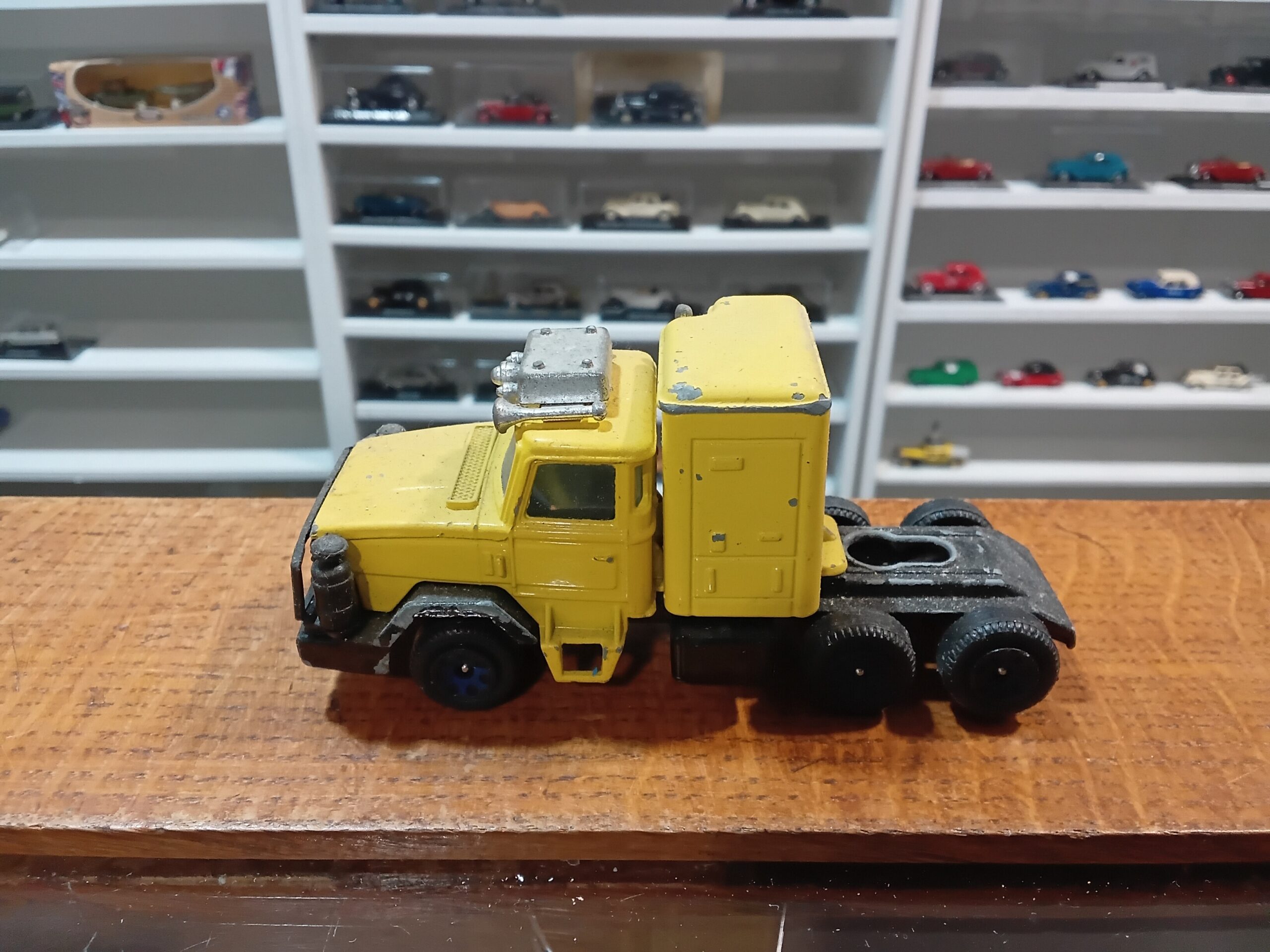Camion Leyland Corgi 1/64 - Vins Rouges Harmonieux pour Chaque Occasion Camion Leyland Corgi 1/64 - Vins Rouges Harmonieux pour Chaque Occasion