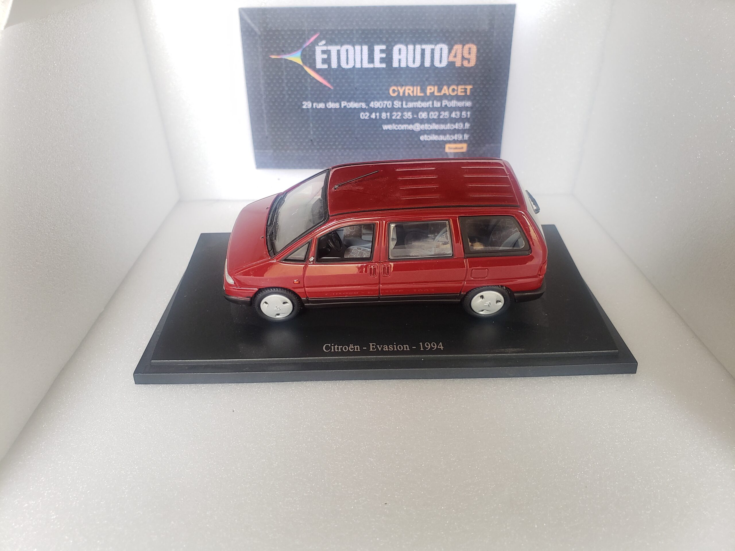 Citroën – Evasion – 1994 - Vins Rouges Harmonieux pour Chaque Occasion Citroën – Evasion – 1994 - Vins Rouges Harmonieux pour Chaque Occasion