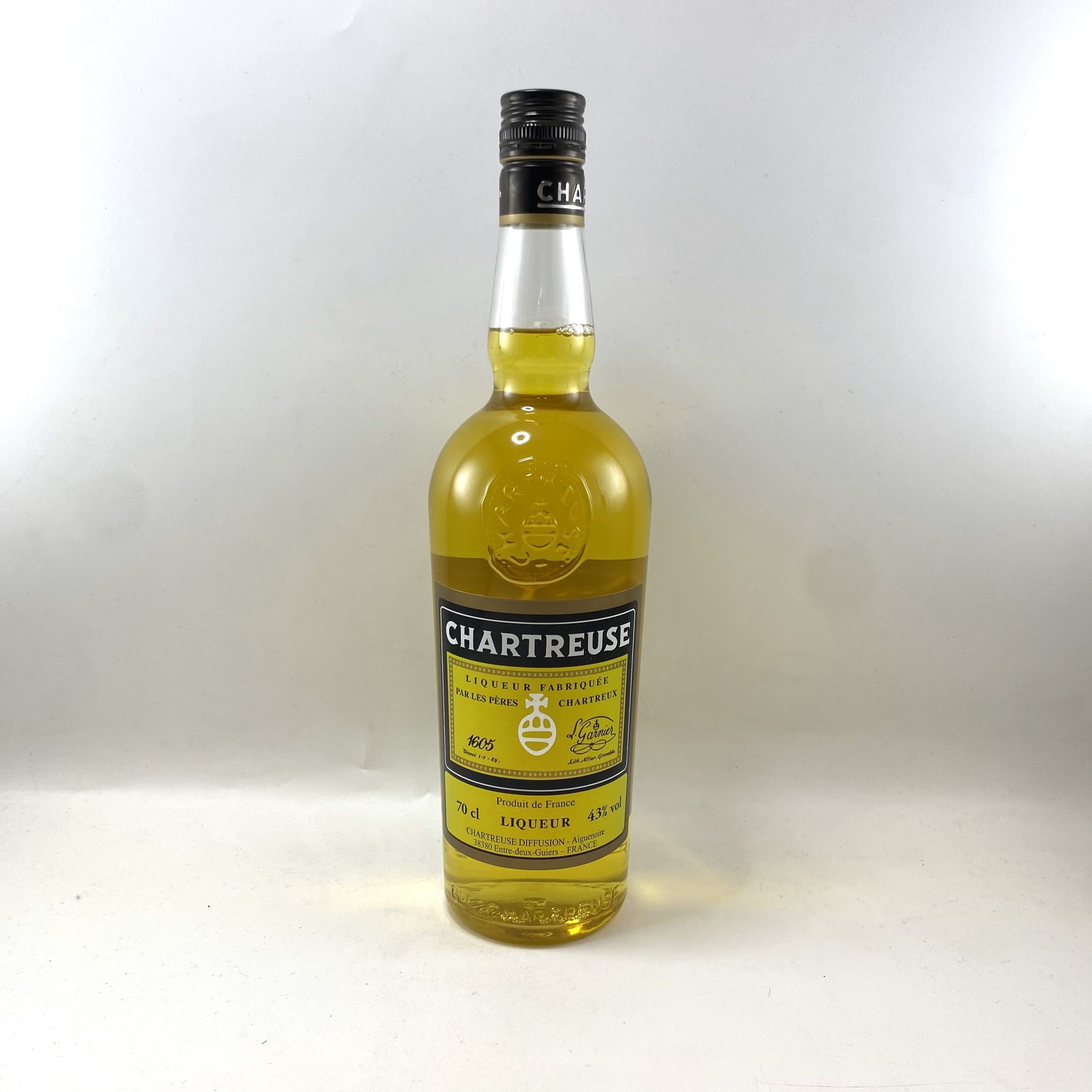 Chartreuse Liqueur jaune – Pères Chartreux – 70cl – 43% - Vins Rouges Harmonieux pour Chaque Occasion Chartreuse Liqueur jaune – Pères Chartreux – 70cl – 43% - Vins Rouges Harmonieux pour Chaque Occasion