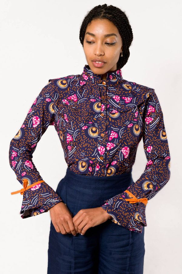 Chemise à volants Jungle Love - Vins Rouges Harmonieux pour Chaque Occasion
