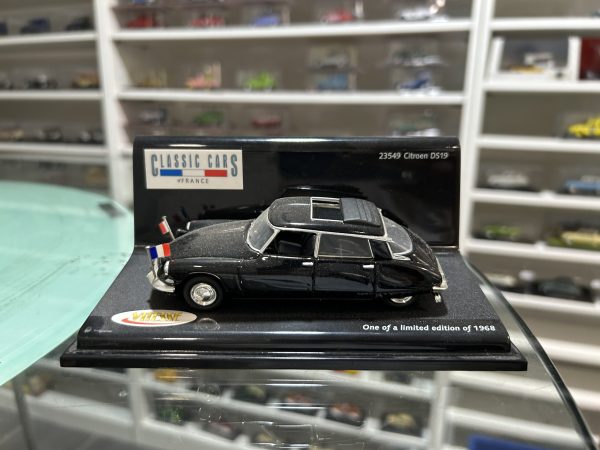 Citroen DS19 Présidentielle Classic Cars Vitesse 1968 1/43 - Vins Rouges Harmonieux pour Chaque Occasion
