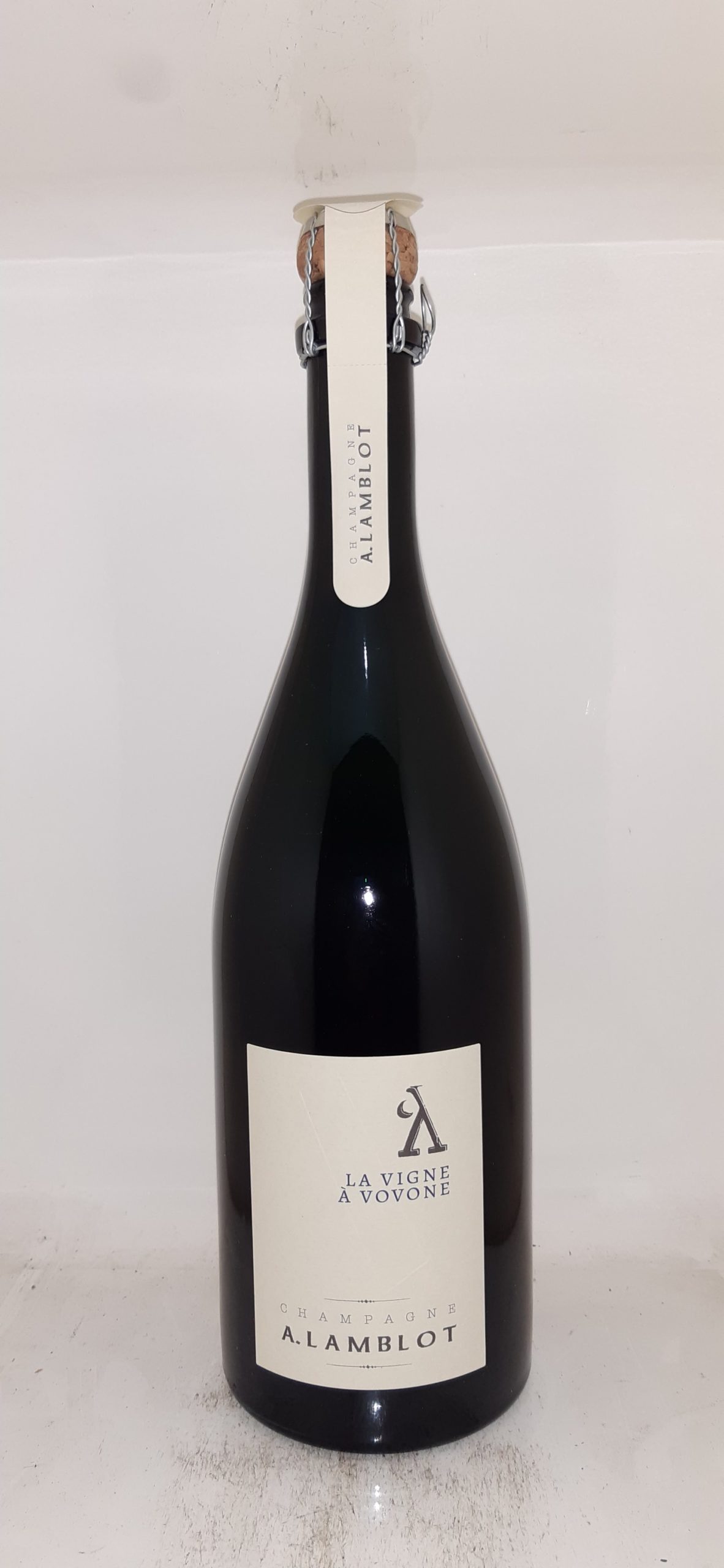 Champagne A.LAMBLOT La Vigne à Vovone Blanc de Noirs Brut Nature - Vins Rouges Harmonieux pour Chaque Occasion Champagne A.LAMBLOT La Vigne à Vovone Blanc de Noirs Brut Nature - Vins Rouges Harmonieux pour Chaque Occasion