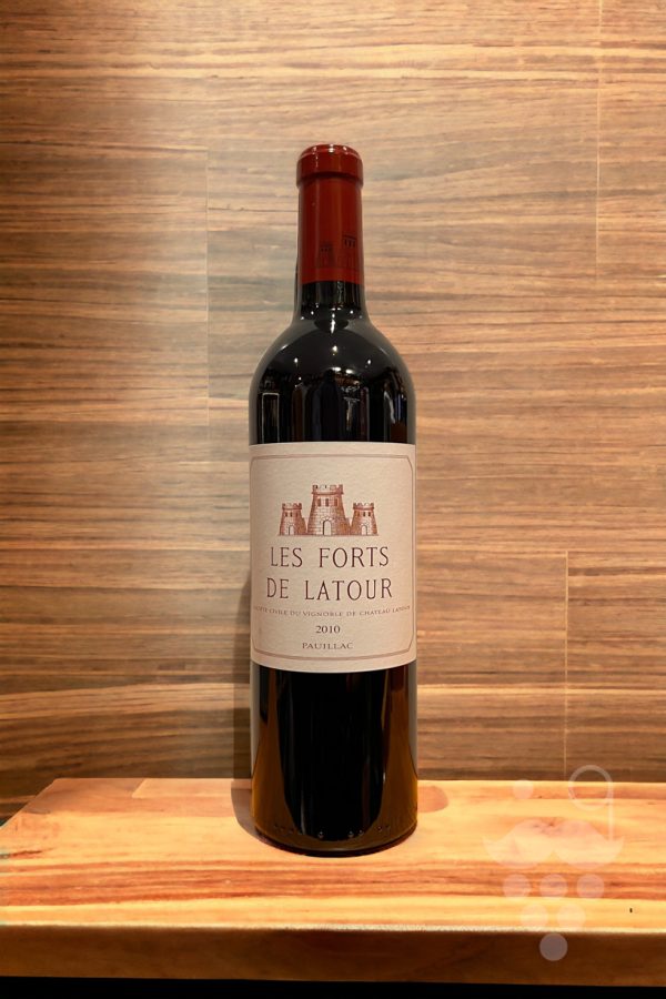 Château Les Forts de Latour 2010 - Vins Rouges Harmonieux pour Chaque Occasion