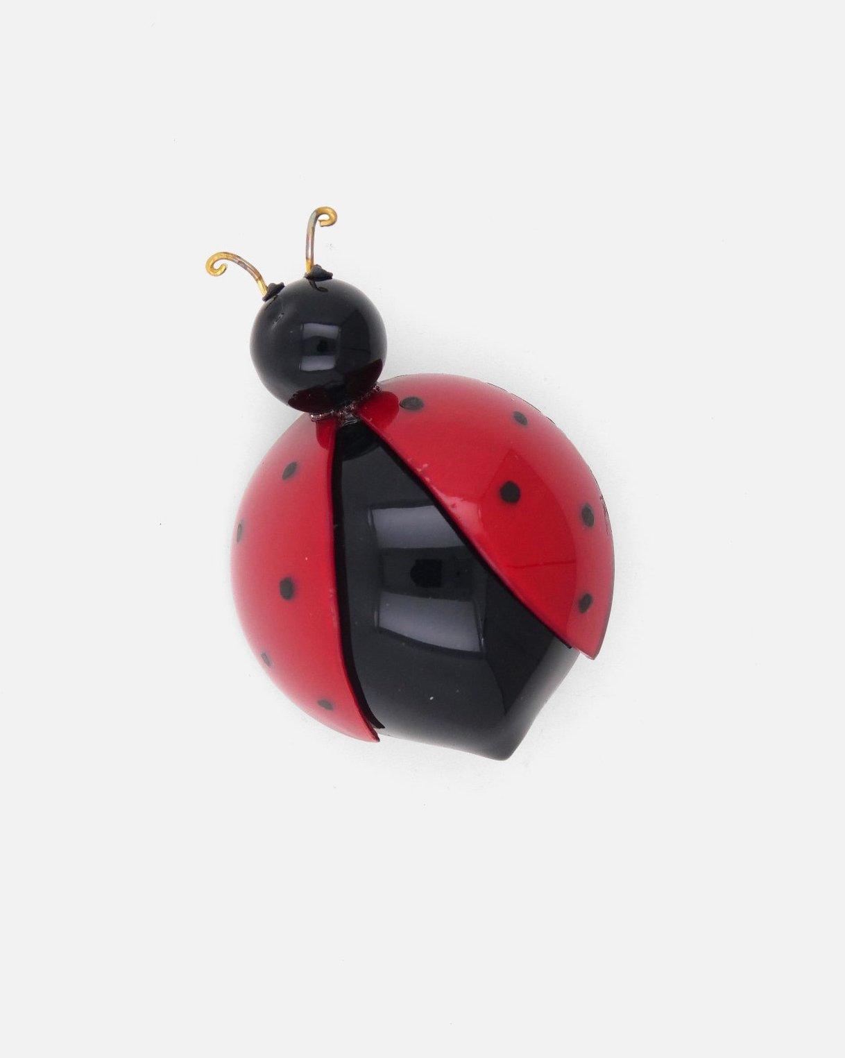 Broche bijou fantaisie Coccinelle Belle – 3 tailles - Vins Rouges Harmonieux pour Chaque Occasion Broche bijou fantaisie Coccinelle Belle – 3 tailles - Vins Rouges Harmonieux pour Chaque Occasion