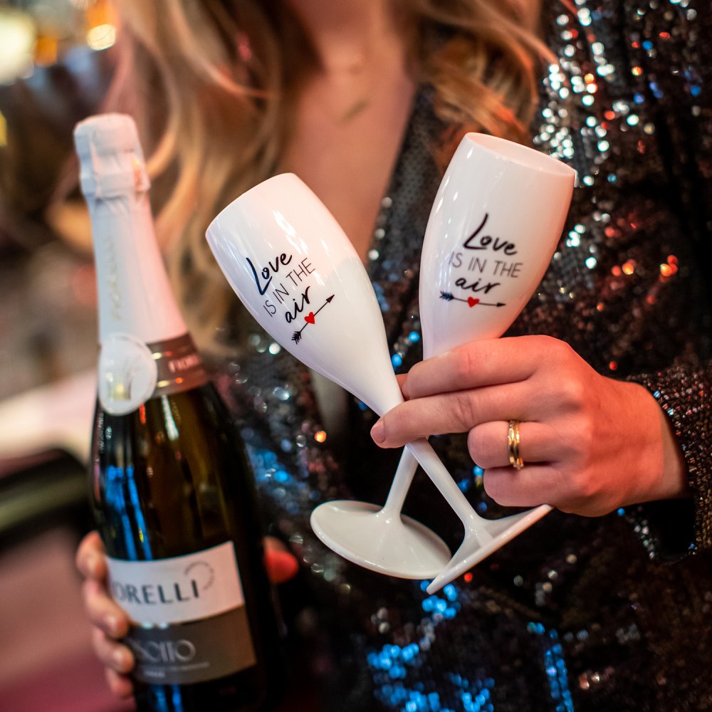 CHEERS NO. 1 LOVE IS IN THE AIR SUPERGLAS 100ML WITH PRINT - Vins Rouges Harmonieux pour Chaque Occasion CHEERS NO. 1 LOVE IS IN THE AIR SUPERGLAS 100ML WITH PRINT - Vins Rouges Harmonieux pour Chaque Occasion