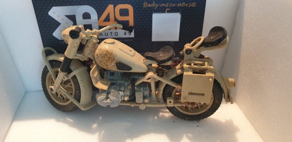 BMW R75 Africa Korps 1/15 - Vins Rouges Harmonieux pour Chaque Occasion