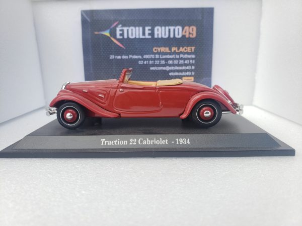 Citroën – Traction 22 Cabriolet – 1934 - Vins Rouges Harmonieux pour Chaque Occasion