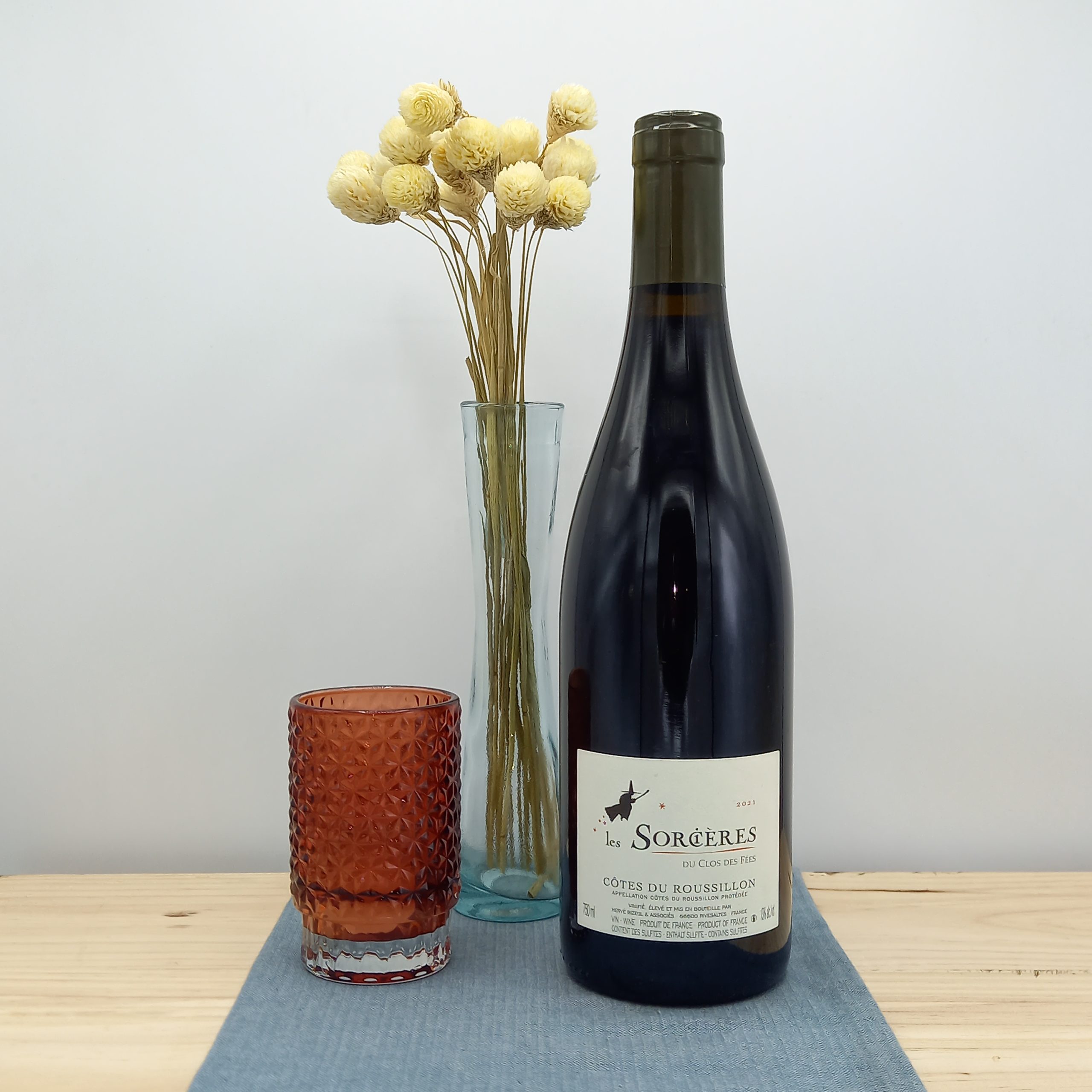 Clos des Fées – AOP Côtes du Roussillon – Les Sorcières – Rouge - Vins Rouges Harmonieux pour Chaque Occasion Clos des Fées – AOP Côtes du Roussillon – Les Sorcières – Rouge - Vins Rouges Harmonieux pour Chaque Occasion