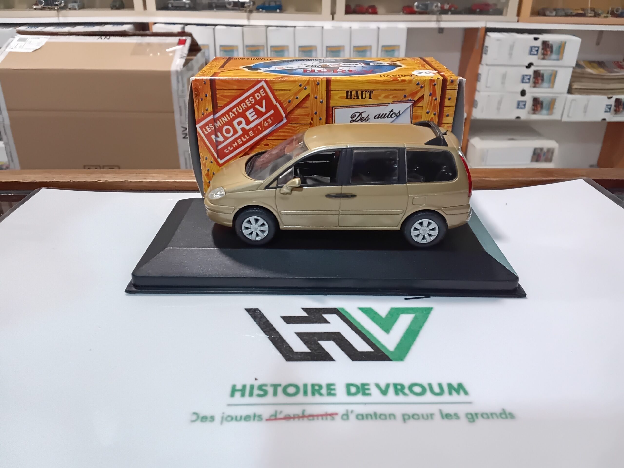 Citroën C8 2002 Norev - Vins Rouges Harmonieux pour Chaque Occasion Citroën C8 2002 Norev - Vins Rouges Harmonieux pour Chaque Occasion
